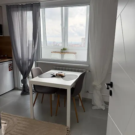 Apartament T&h Center