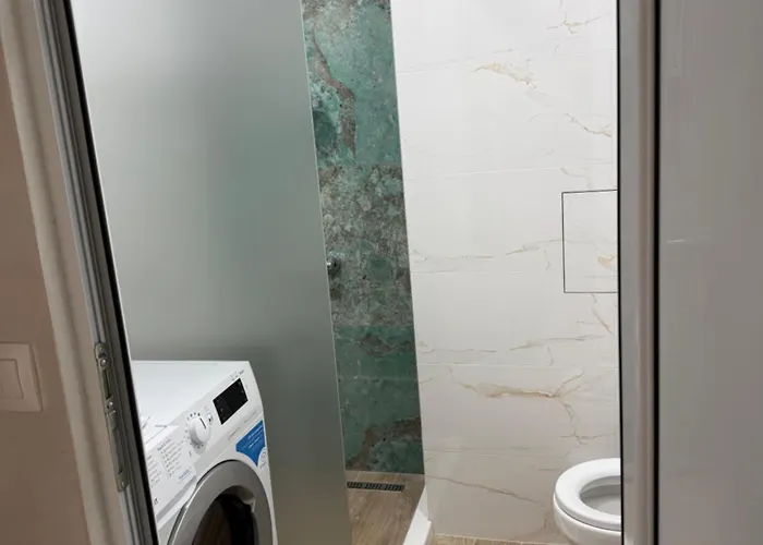 Apartment T&h Center