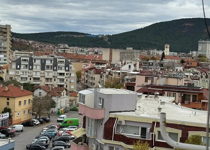 Apartment T&h Center